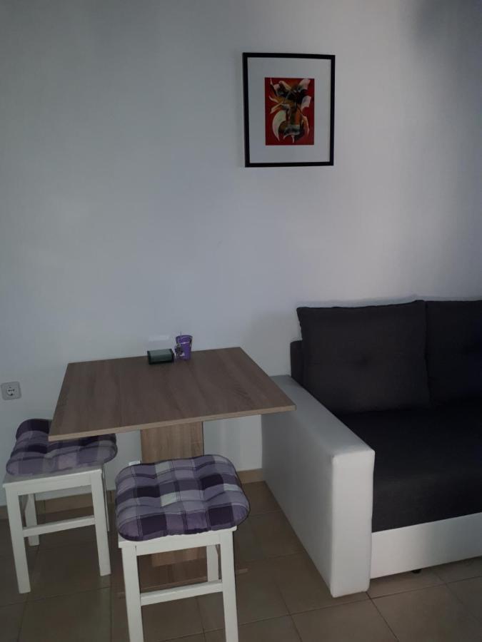 Apartman Mara Vir Luaran gambar
